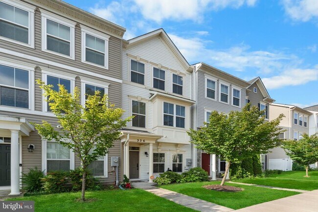 Building Photo - 336 White Oak Way