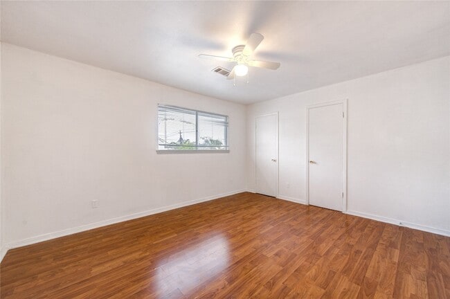 Building Photo - 6723 Tarnef Dr