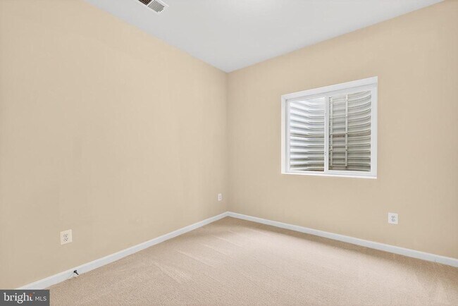 Building Photo - 1017 Flester Ln