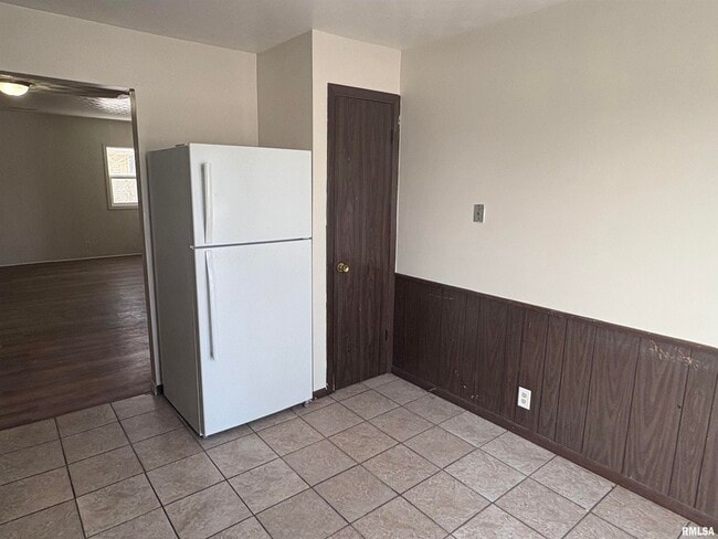 Building Photo - 2719 W Radan Ct