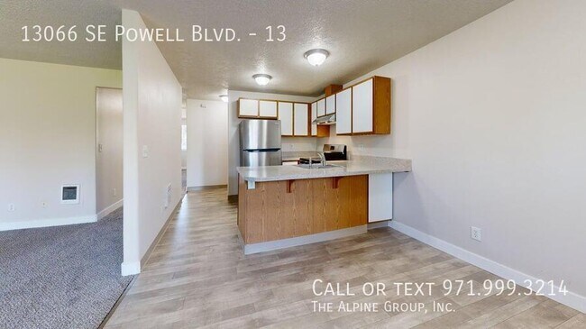 Building Photo - 13066 SE Powell Blvd