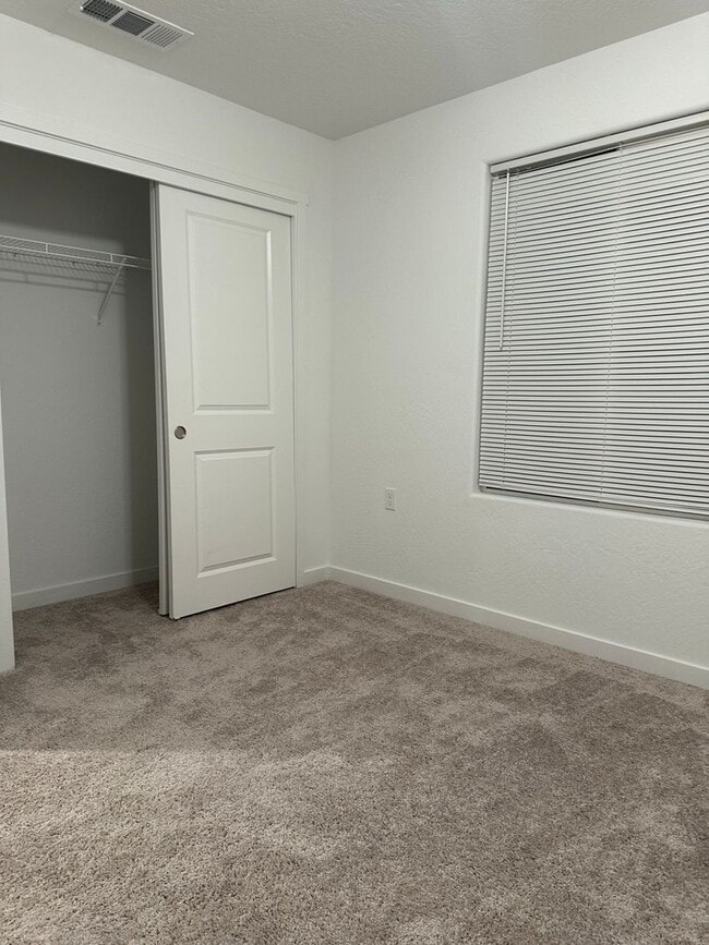 Building Photo - Welcome To This Charming Two-Story Home Ne...
