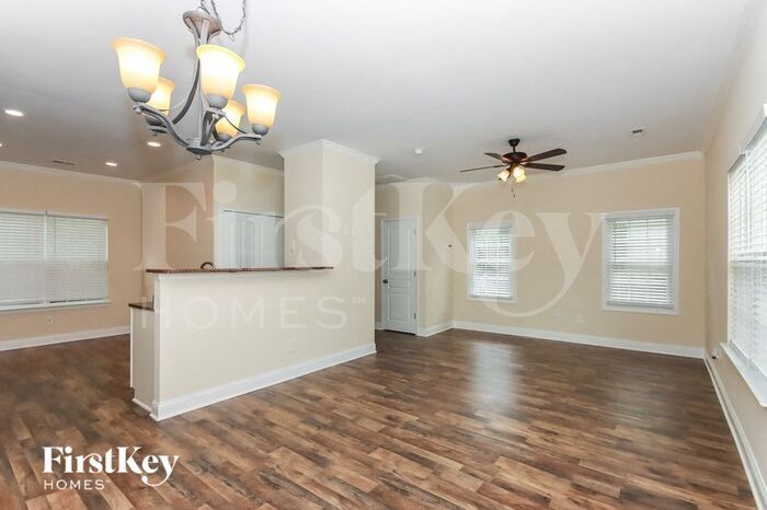 Building Photo - 10955 Shelly Renee Dr