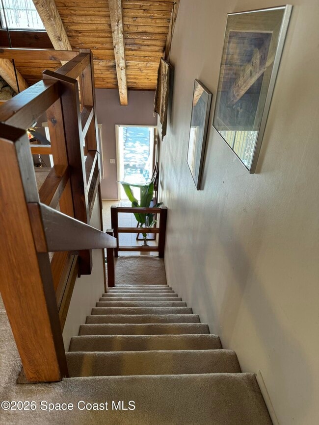 Building Photo - 8154 Ridgewood Ave