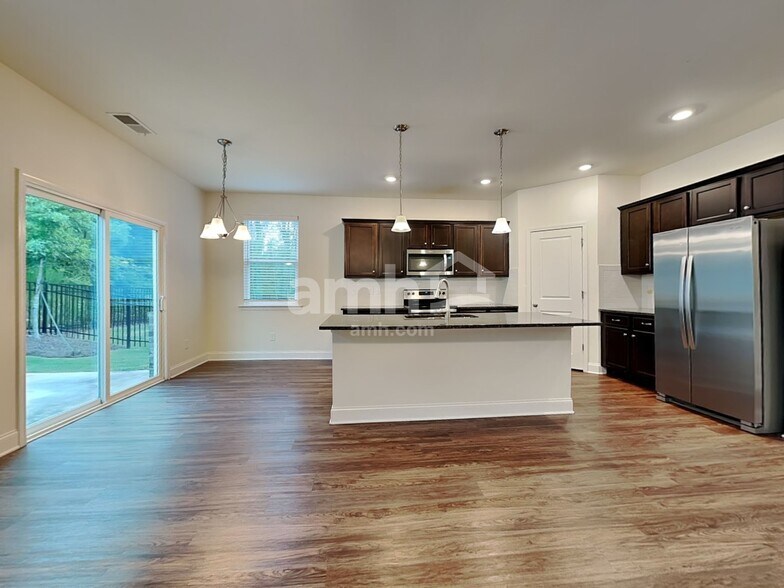 Building Photo - 1120 Ashlyn Ct