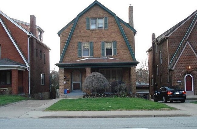 Building Photo - 5435 5th Ave