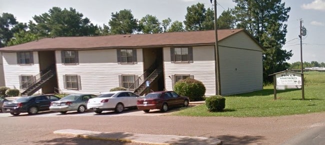Building Photo - The Pine Apartments