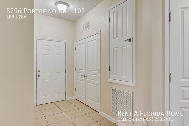 Building Photo - 8296 Portofino Dr
