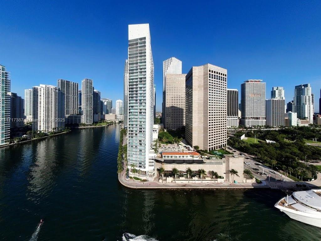 Building Photo - 335 S Biscayne Blvd