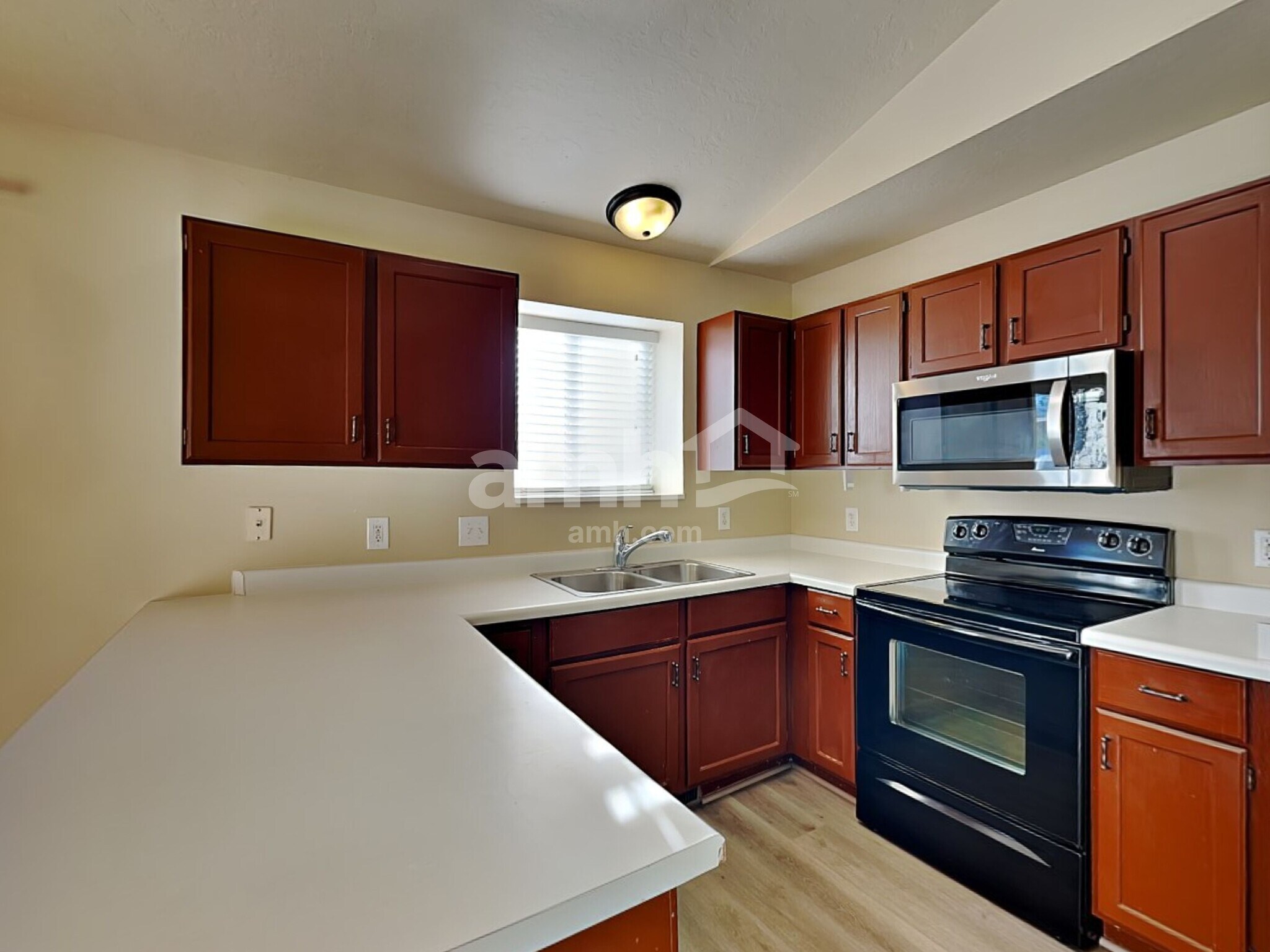 Building Photo - 2964 S Fetzer Dr
