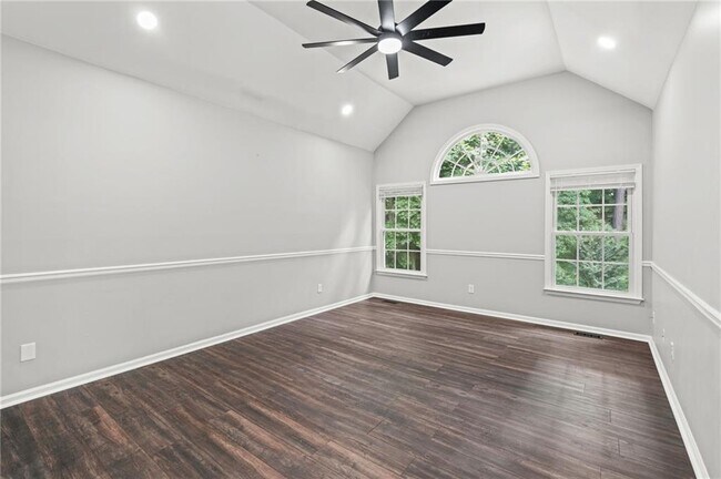 Building Photo - 11355 Vedrines Dr