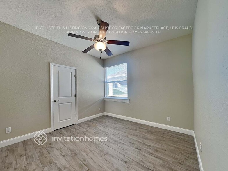 Building Photo - 3081 Pearly Dr