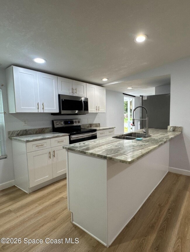 Building Photo - 4760 Lake Ontario Dr