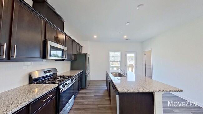 Building Photo - 828 Basswood Gln Trl