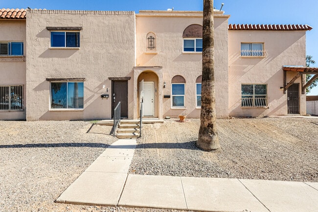 Building Photo - 4625 W Thomas Rd