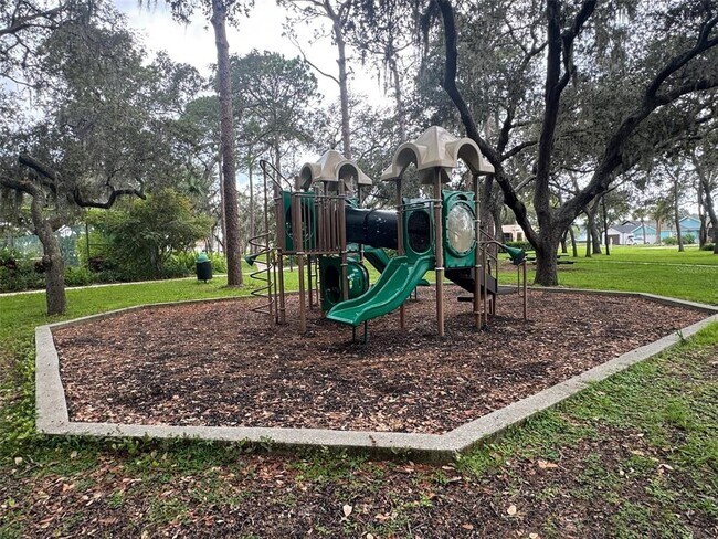 Building Photo - 7724 Water Oak Ct