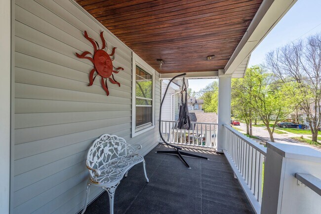 Building Photo - 3977 W 23rd St