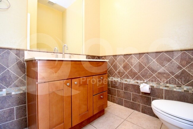 Building Photo - 3074 S Southwind Dr