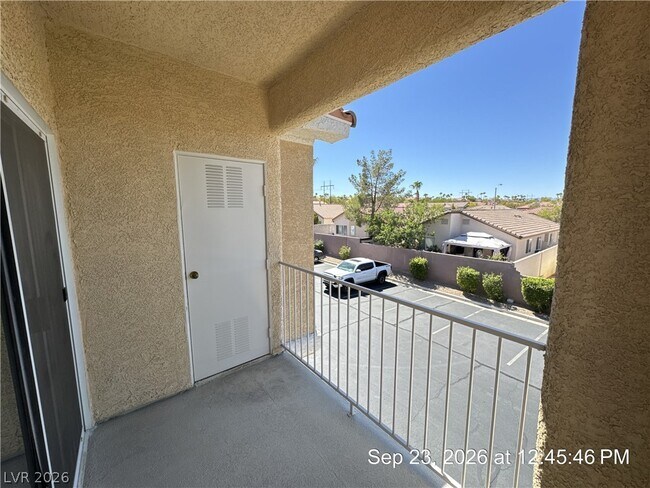 Building Photo - 251 S Green Valley Pkwy
