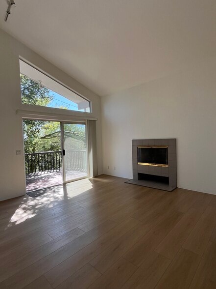 Living Room - 23321 Ida Pl