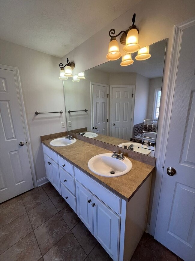 Building Photo - Discover the Perfect Blend of Comfort and ...