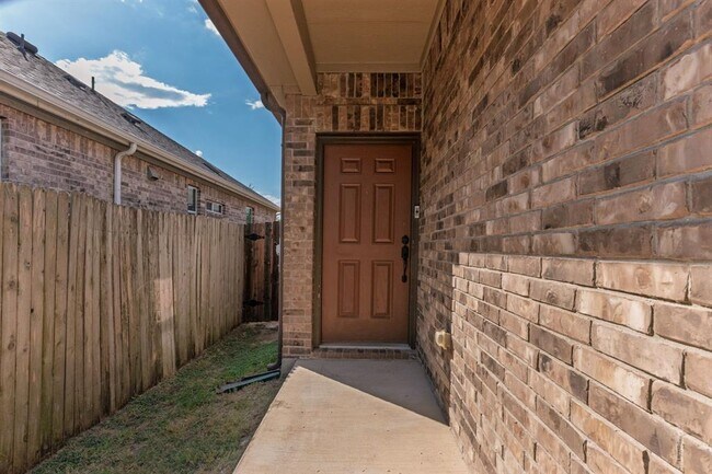 Building Photo - 17006 Gibbons Path