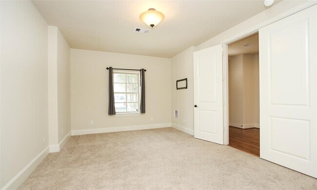 Building Photo - 2707 Cohn Garden Ln