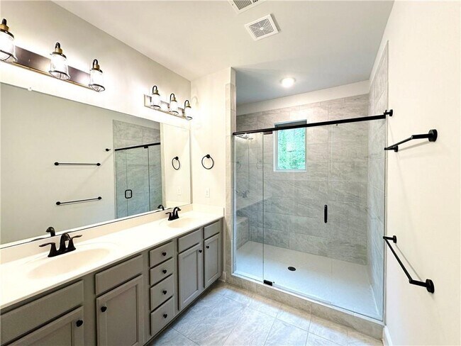 Building Photo - 713 Avondale Creek Dr.