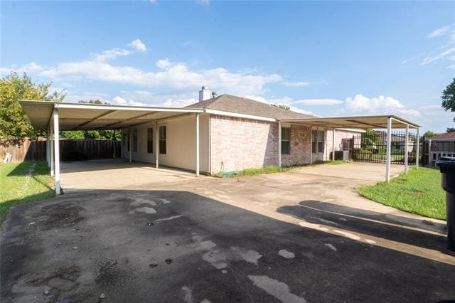 Building Photo - 1403 Chesapeake Dr