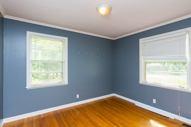 Building Photo - 5121 Wilmar Dr