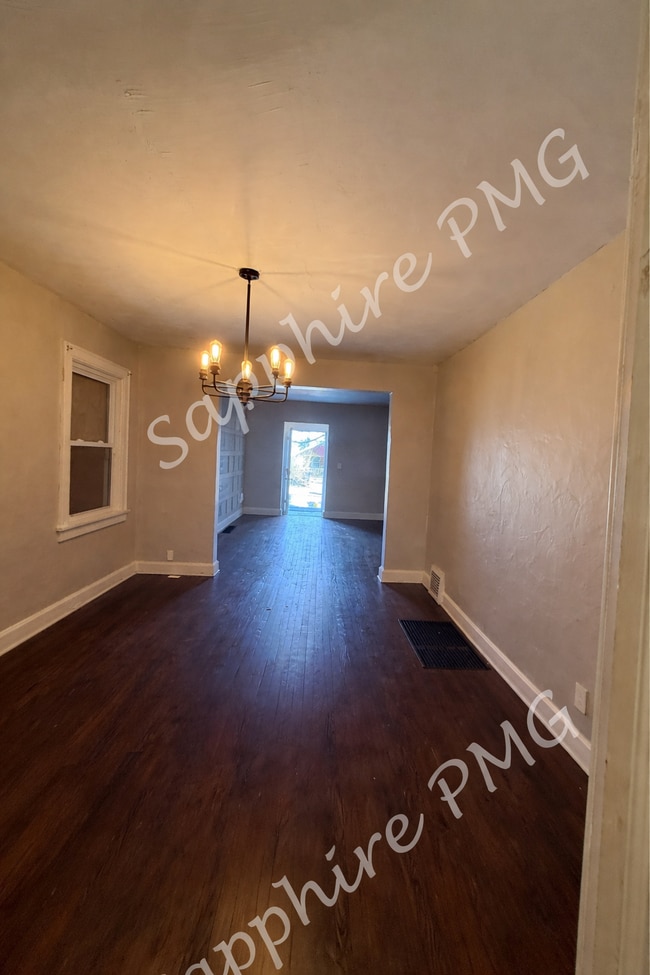 Building Photo - 5400 Olive St