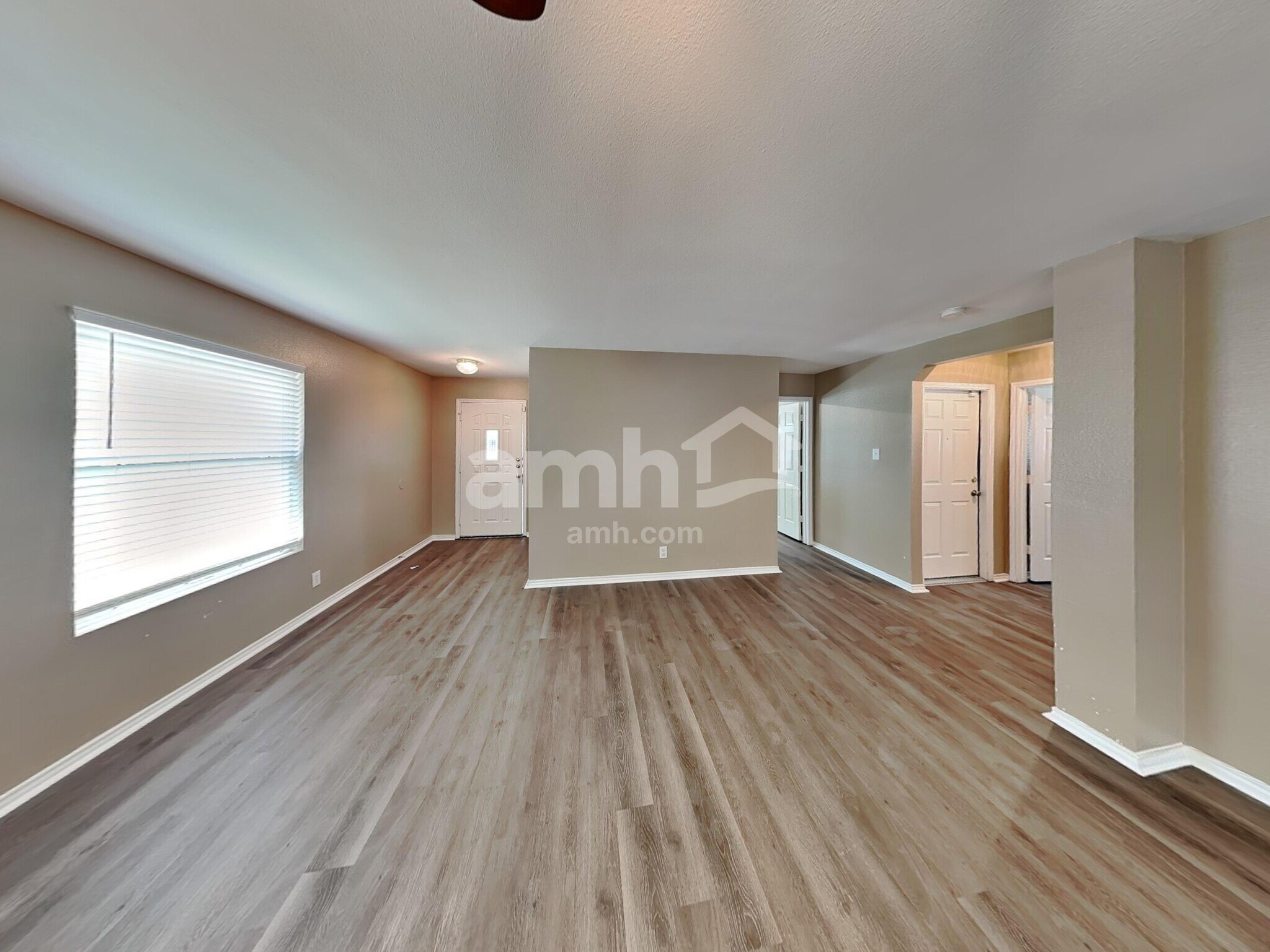 Building Photo - 12614 Sunny Wonder