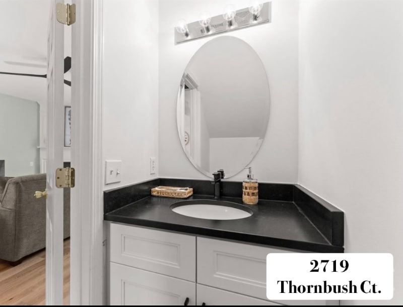 Building Photo - 2719 Thornbush Ct