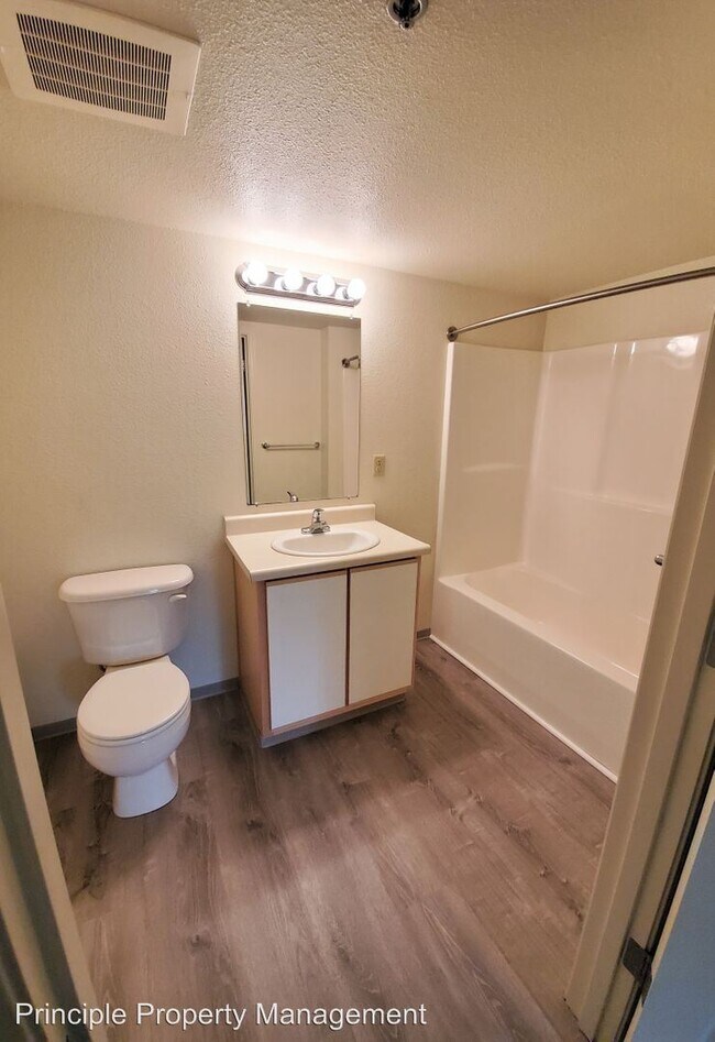 Building Photo - 979 Patterson St