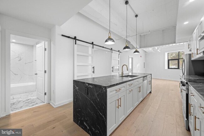 Building Photo - 36 N Narberth Ave