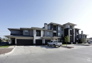 Building Photo - Le Mirage