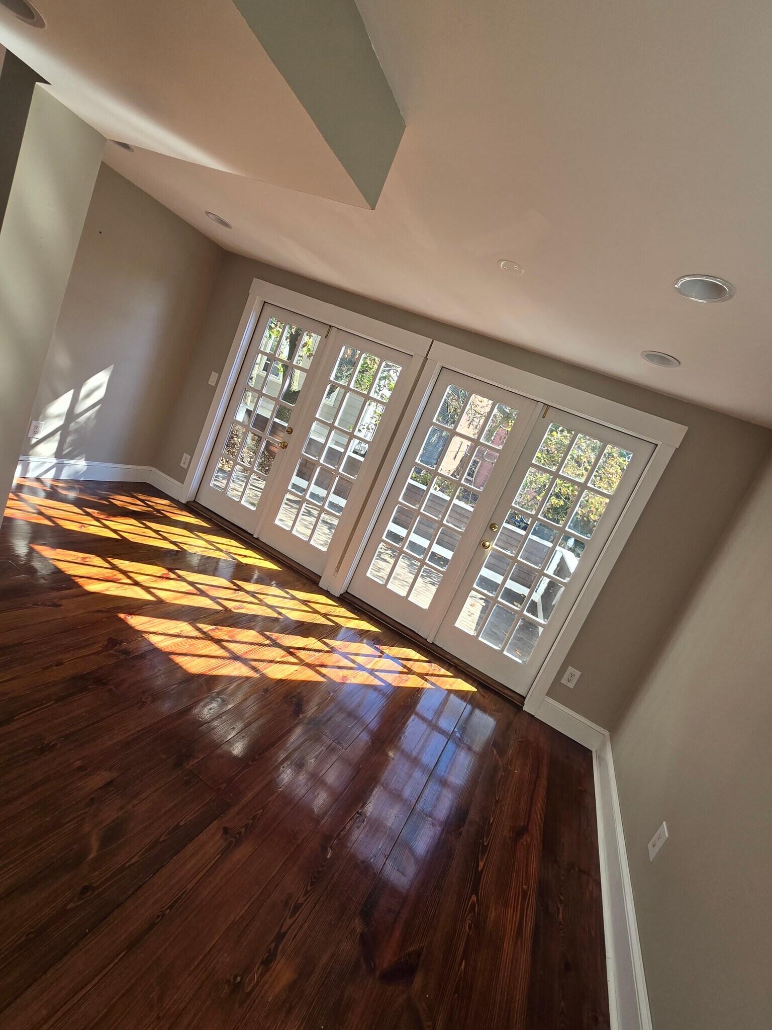 Breakfast Nook/Dining Room - 14 Cady St