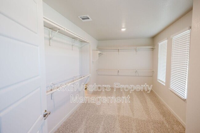 Building Photo - 413 Millbrook Blvd