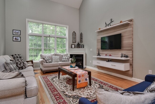 Building Photo - 41 Garett Way