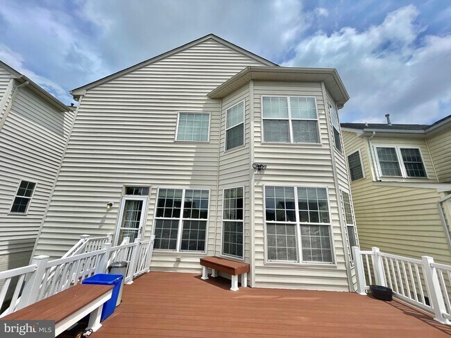 Building Photo - 23110 Mistflower Dr