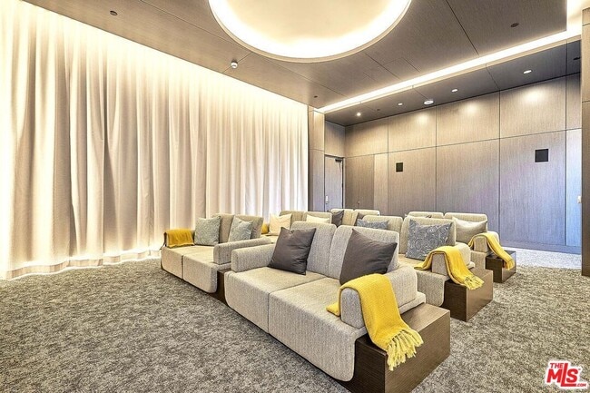 Building Photo - 889 Francisco St