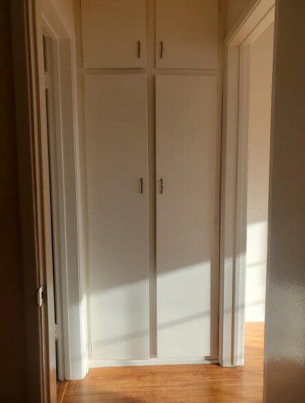 Building Photo - 1128 Raymond Ave