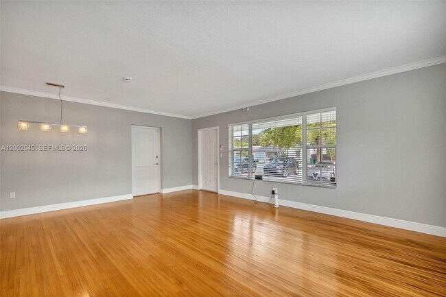 Building Photo - 3604 SW 60th Ave