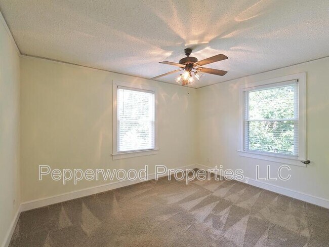 Building Photo - 542 Palmetto St