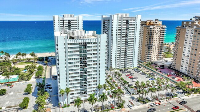 Building Photo - 1890 S Ocean Dr
