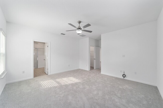 Building Photo - 7341 SW 76th Ter