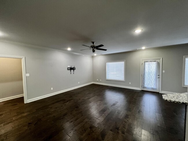 Building Photo - 3529 Western Gales Dr