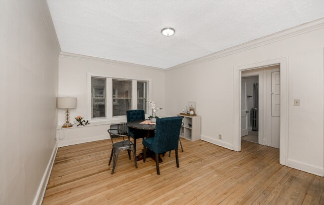 Building Photo - 14148 Superior Rd