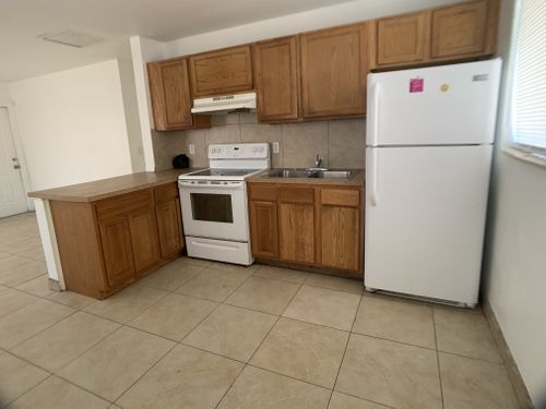 Primary Photo - 2820 Avenue S