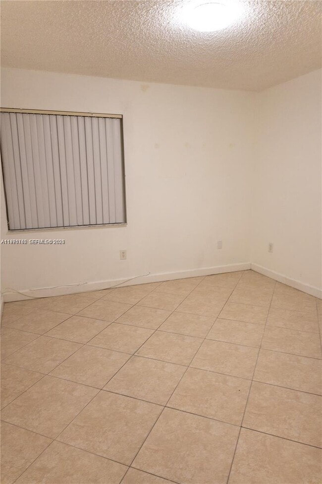 Building Photo - 21 SW 113th Ave